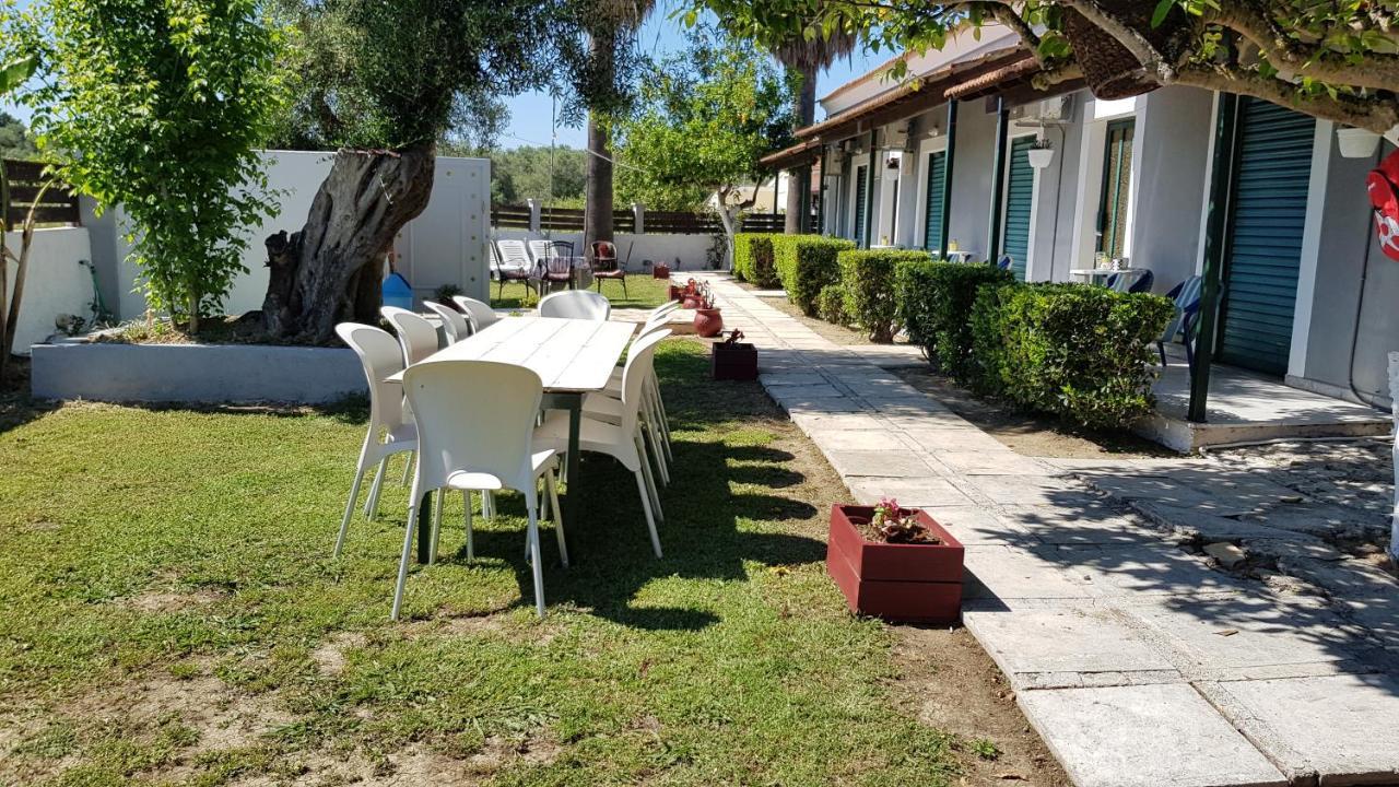 Charming Beach Studios Kávos Екстериор снимка