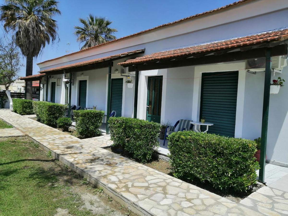 Charming Beach Studios Kávos Екстериор снимка